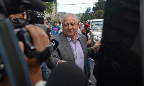 Ecuador president, secretary under house arrest Ecuador president, secretary under house arrest