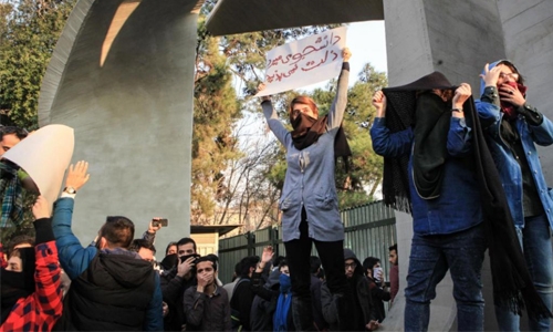 29 arrested in Iran over hijab protests