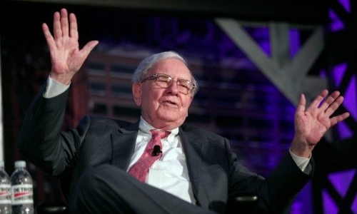 Billionaire Warren Buffett invests in 3 big US airlines Billionaire Warren Buffett invests in 3 big US airlines