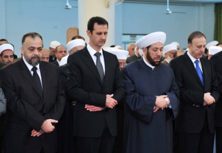 Syria's Assad makes rare public appearance for Eid prayers Syria's Assad makes rare public appearance for Eid prayers