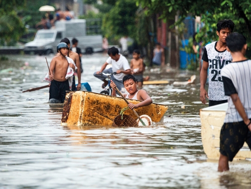 Philippines: Typhoon Molave displaces thousands, floods villages
