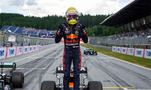 Verstappen dominates Styrian GP and Hamilton Verstappen dominates Styrian GP and Hamilton