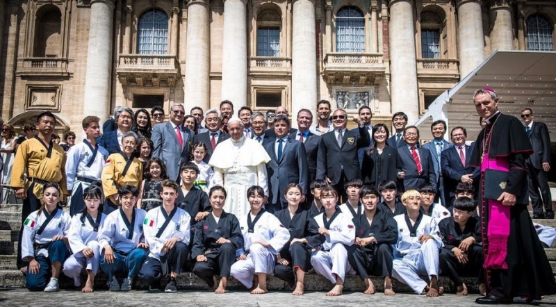 Korean youths performs Taekwondo for Peace in the presence Pope Korean youths performs Taekwondo for Peace in the presence Pope