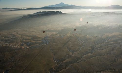 Two tourists killed, three injured in hot air balloon mishap in Turkey Two tourists killed, three injured in hot air balloon mishap in Turkey