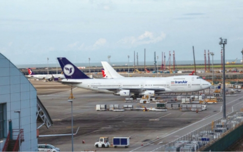 Iran airlines cancel flights as US sanctions hit Iran airlines cancel flights as US sanctions hit