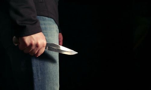 Bahraini man robs previous workplace at knifepoint