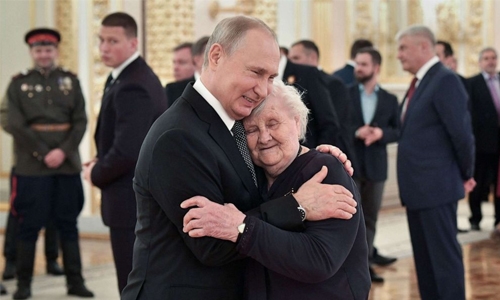 Putin hails military might on WWII Victory Day Putin hails military might on WWII Victory Day