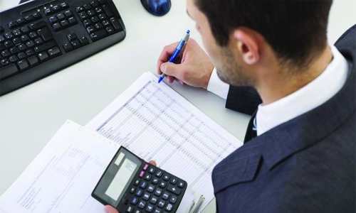 Job openings for finance professionals to fall further in 2016
