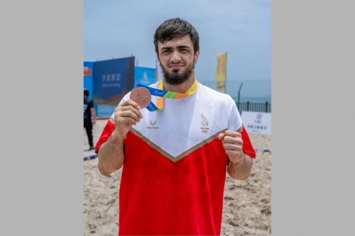 Sharipov Takes Bronze in Asian Beach Wrestling