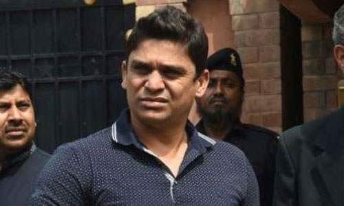 Pakistan bans Latif for five years over spot-fixing Pakistan bans Latif for five years over spot-fixing