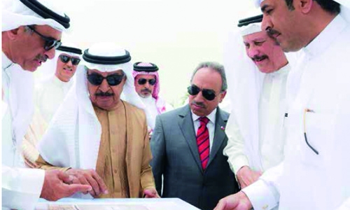 HRH Premier visits East Hidd housing project