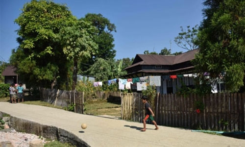 'India's cleanest village' clings on to its serenity 'India's cleanest village' clings on to its serenity