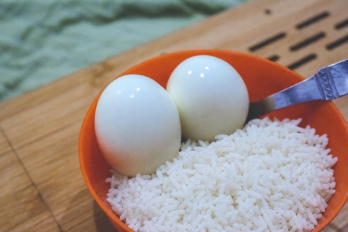 Egg-Free School Meals in Kolkata Trigger Political Row Egg-Free School Meals in Kolkata Trigger Political Row