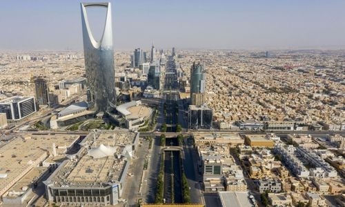 Saudi Arabia mulling three-day weekend