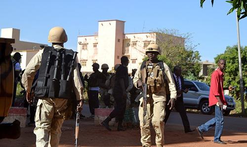 Seven Algerians freed from Mali hotel seized by gunmen Seven Algerians freed from Mali hotel seized by gunmen