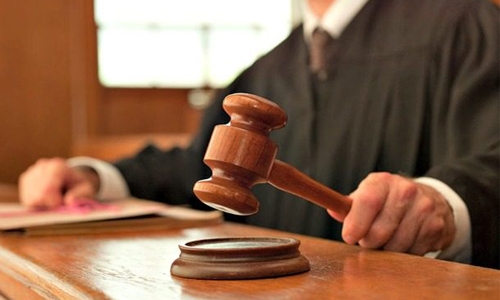Bahrain court acquits woman accused of killing boyfriend with a plate Bahrain court acquits woman accused of killing boyfriend with a plate