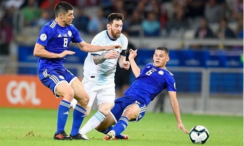 Messi rescues Argentina as Paraguay pay penalty Messi rescues Argentina as Paraguay pay penalty