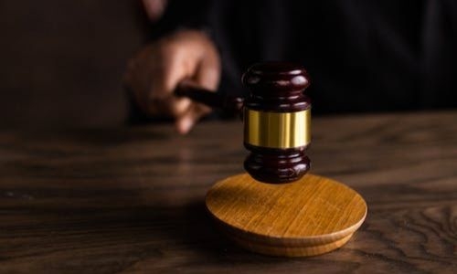 Bahrain restaurant owner subleases rented property illegally, defaults on rent