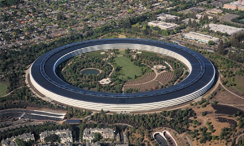 Is this the end of the age of Apple? Is this the end of the age of Apple?