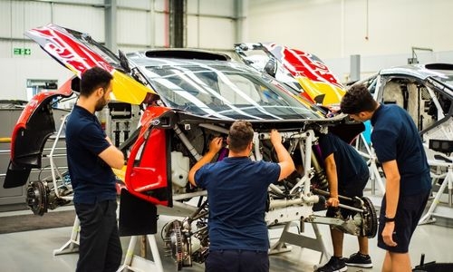 Bahraini students help drive BRX towards World Rally-Raid success Bahraini students help drive BRX towards World Rally-Raid success