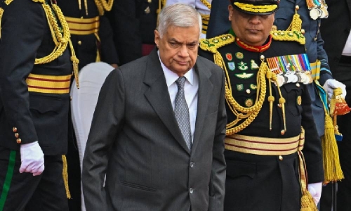 Sri Lanka frees prisoners to mark Buddhist holiday