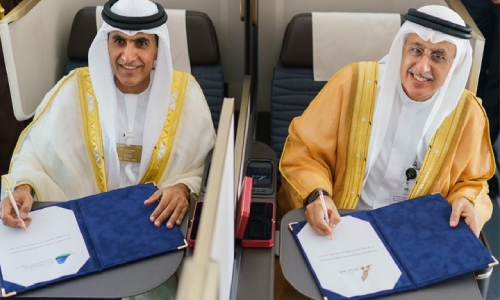 Gulf Air signs several deals at Dubai Airshow