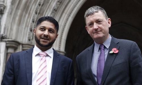 Uber to give UK drivers minimum wage, pension, holiday pay Uber to give UK drivers minimum wage, pension, holiday pay