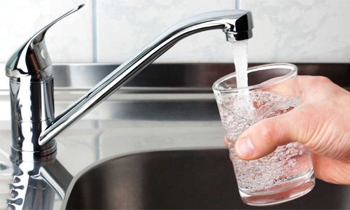 Expat suffers kidney damage after drinking water from tap Expat suffers kidney damage after drinking water from tap