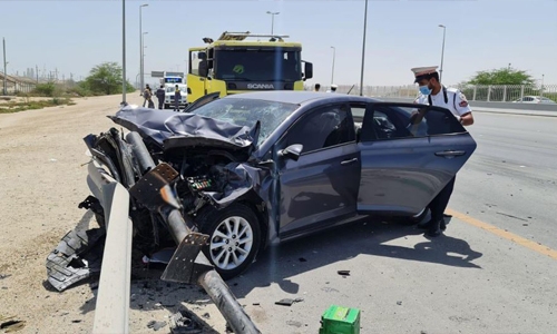 Bahraini man dies in horrific crash on King Hamad Highway