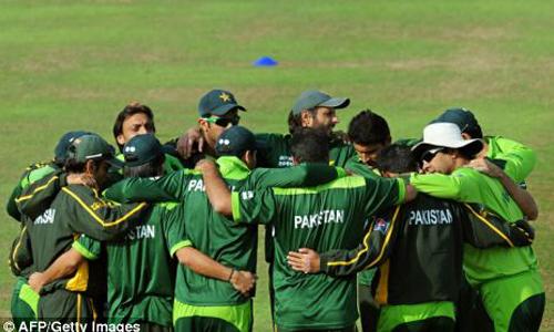 Pakistan cricketers promise support to earthquake victims Pakistan cricketers promise support to earthquake victims