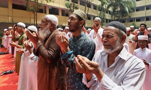 Thousands in heatwave-hit Bangladesh pray for rain