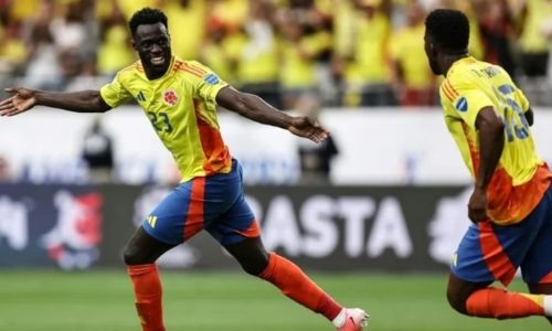 Colombia into Copa quarters after romp while Brazil rolls