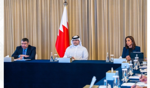 Shaikh Isa bin Salman highlights youth investment 