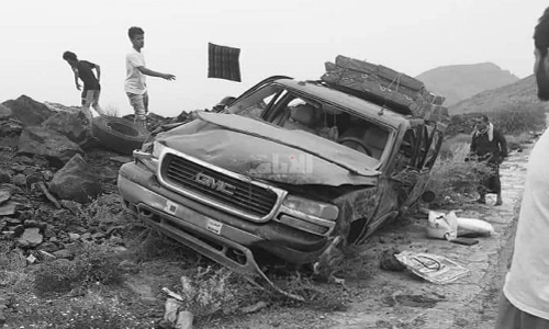 Bahraini man, wife injured and driver dies in car crash in Yemen 