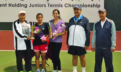 Aleina bags singles title Aleina bags singles title