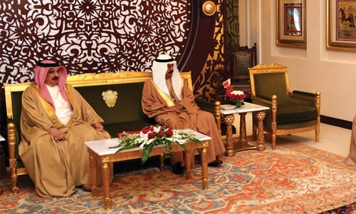 Reach consensus on issues: HM