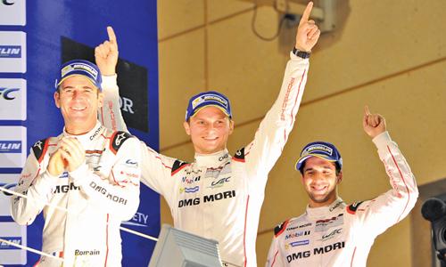 Porsche dominate Bapco 6 Porsche dominate Bapco 6