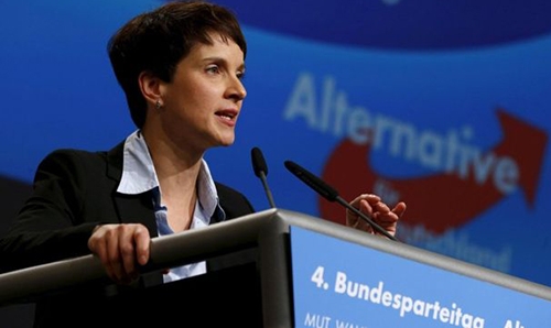 Border police should shoot illegal migrants: German politician