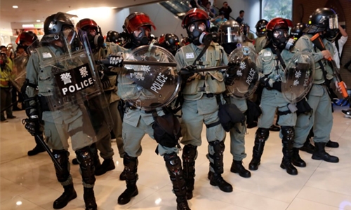 Violence spills across Hong Kong New Territories Violence spills across Hong Kong New Territories