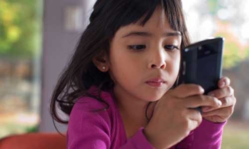 11 reasons why you should keep your child away from hand held devices
