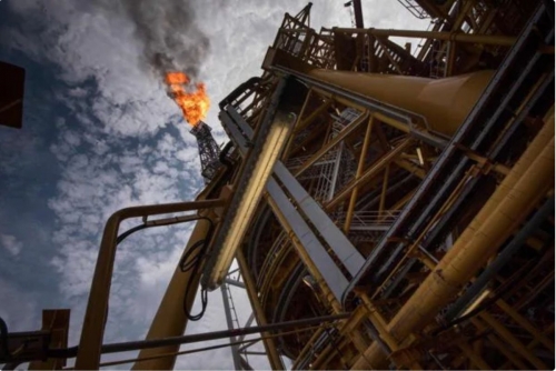 Brent Crude Surges Above $100 as Middle East Conflict Deepens Brent Crude Surges Above $100 as Middle East Conflict Deepens