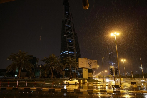 Thunderstorm brings rain, strong winds across Kingdom