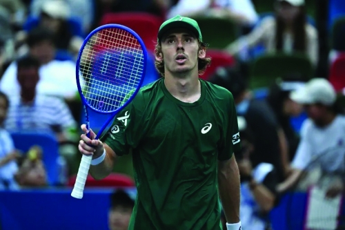 De Minaur, Auger-Aliassime through to Shanghai quarter-finals 