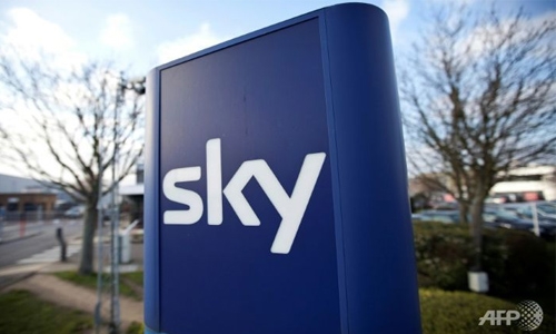 Sky receives  takeover bid from 21st  Century Fox