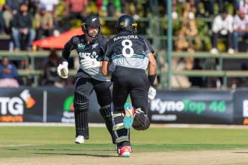 Henry, Conway take New Zealand to easy T20 win over Zimbabwe 