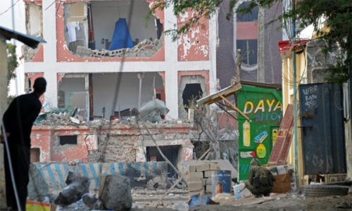 At least 19 dead in Somalia Shebab restaurant attack