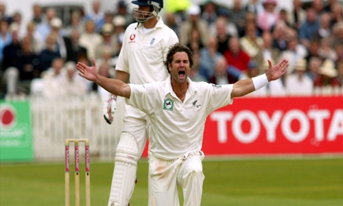 Cricket legend Chris Cairns on life support after collapsing in Australia Cricket legend Chris Cairns on life support after collapsing in Australia