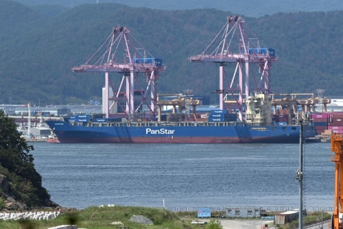 South Korea Sends First Container Ship Through Arctic Route