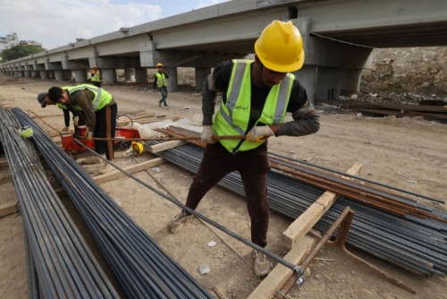 Bridge Collapse in Southern Iraq Kills 2, Injures Several