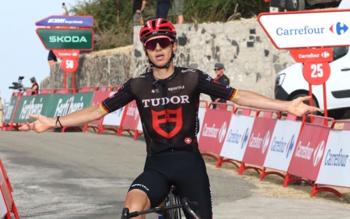Buitrago narrowly misses Vuelta stage win Buitrago narrowly misses Vuelta stage win